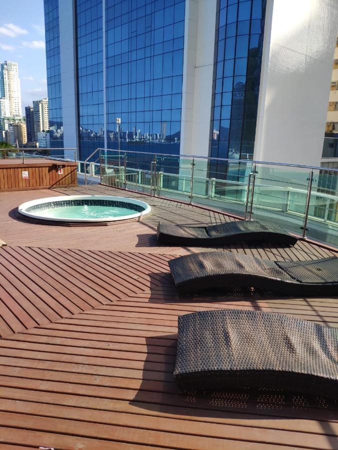 Flat Predio Frente Mar Balneario Camboriu