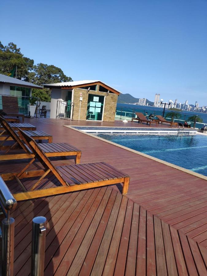Flat Predio Frente Mar Balneario Camboriu