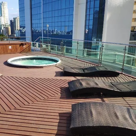 Flat Predio Frente Mar Apartment Balneario Camboriu Exterior photo